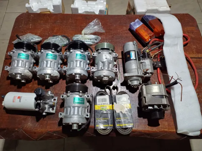 Lote de peças novas para negócio compressores alternadores motor de arranque