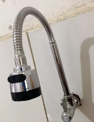 Torneira Gourmet De Parede Para Cozinha Com Ducha Flexível 360°