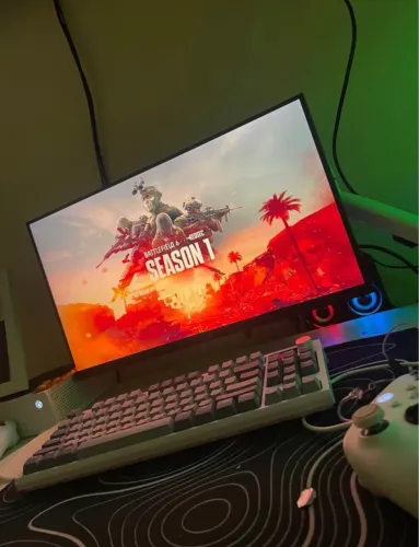 Monitor macer 21? 100hz