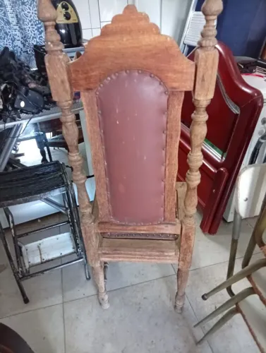Cadeira de sucupira colônial