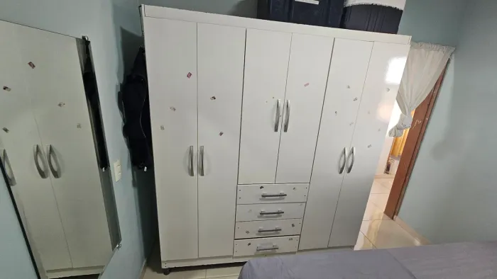 Guarda roupa casal