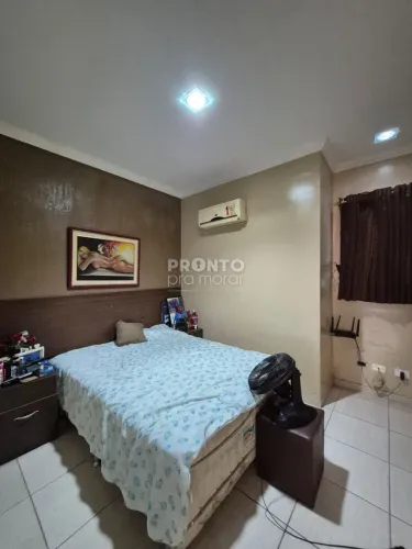 Casa com 4 quartos em Caxangá