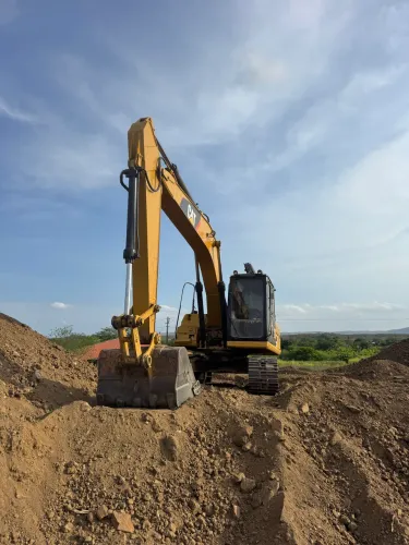 Escavadeira Caterpillar 315BL