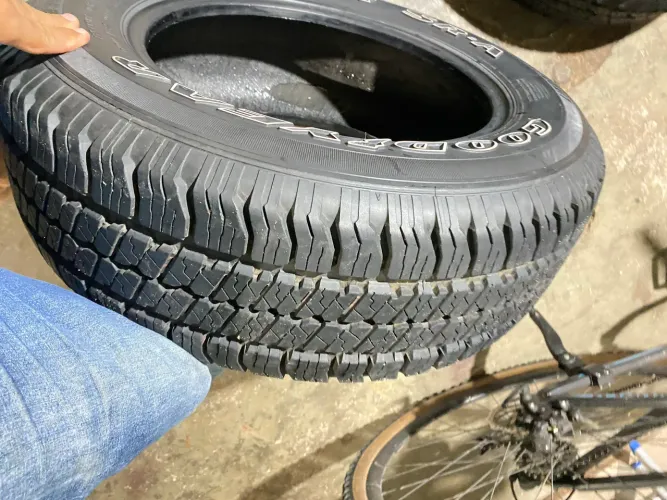 Pneus para caminhonete