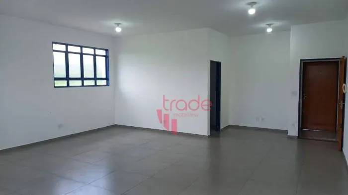 Sala Comercial para Alugar de 60m² no Bairro Jardim Anhangüera em Ribeirão Preto com Copa.