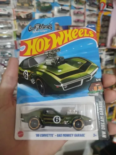 HOT WHEELS '68 CORVETTE - GAS MONKEY GARAGE 1:64