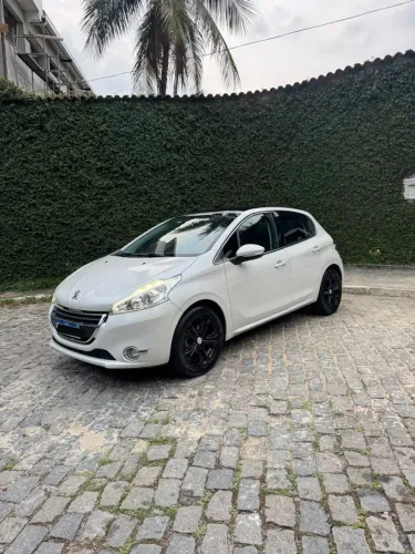 Peugeot 208 Griffe 1.6 Flex 16V 5P Aut. 2014