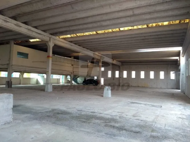 Galpão Industrial com pátio asfaltado para Alugar em Cabreúva , São Paulo