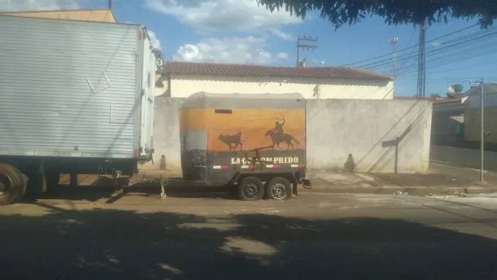 Trailler transporte de cavalos