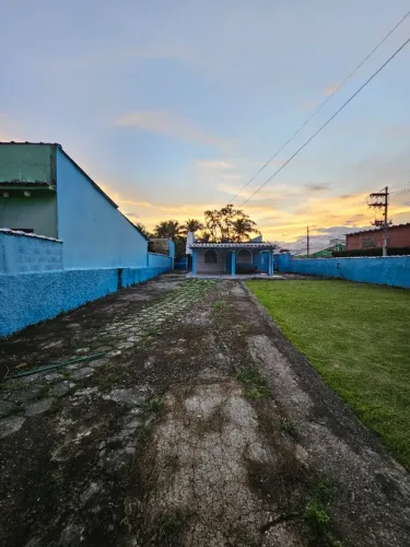 VITOR LOPES - Casa bem localizada na Praia do Saco com amplo quintal