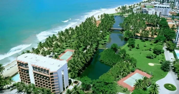 Flat Frente Mar com Varanda e Mobiliado à venda em Maceió