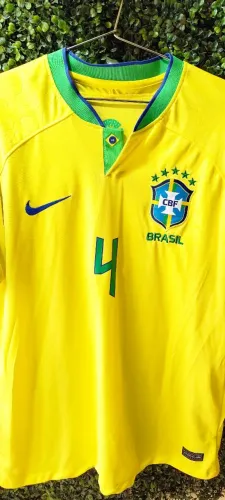 Camisa Brasil Copa 2022 Versão Jogador -Marquinhos #4 (Modelo Onça-Pintada)