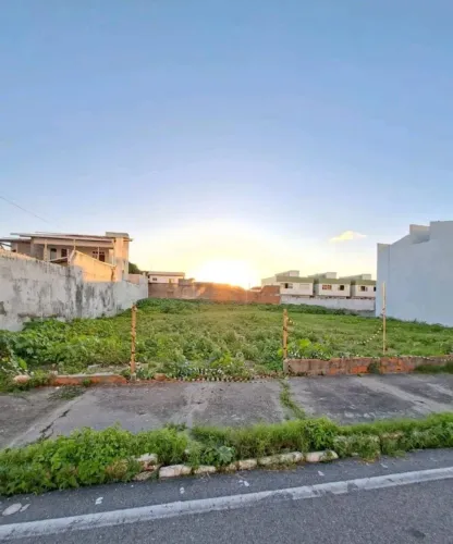 Excelente Oportunidade na Atalaia, Terreno com 840 m² (24 x 35 metros)