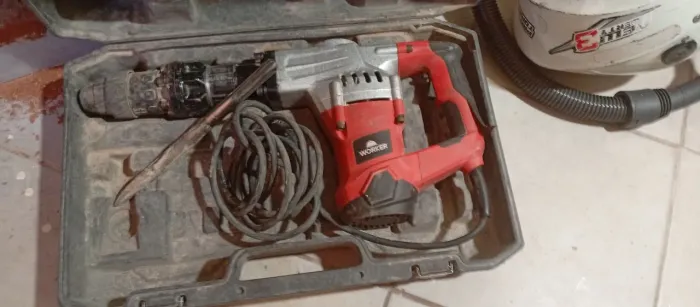 Vendo ferramentas e martelete
