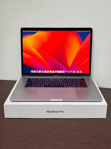 MacBook Pro 15? 2017 A1707 - i7 2.9 GHz - 16 GB - SSD 500 GB - Touch Bar