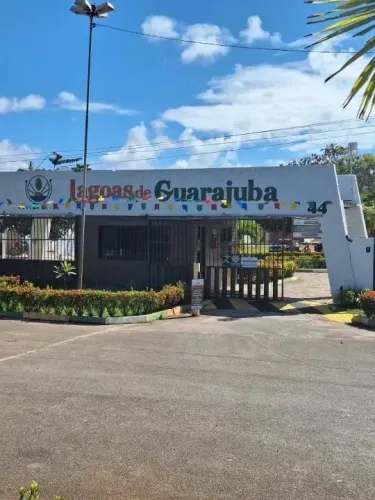 TERRENO EM CONDOMINIO GUARAJUBA COM 1.000mts², ESCRITURADO-  (Monte Gordo) - Camaçari - BA