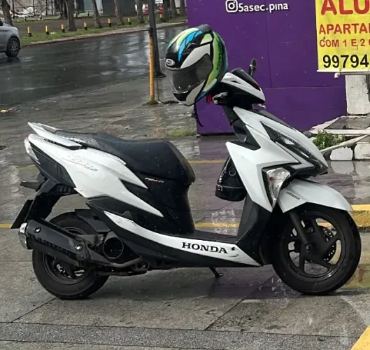 Vendo Honda Elite 125 (2020) - Ótimo Estado e Super Econômica!