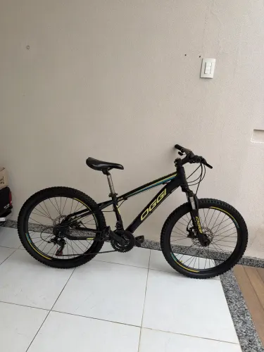 Bicicleta OGGI HACKER 24