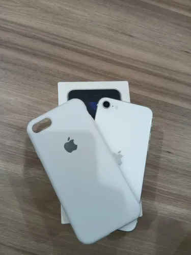 iPhone SE 2020 128GB