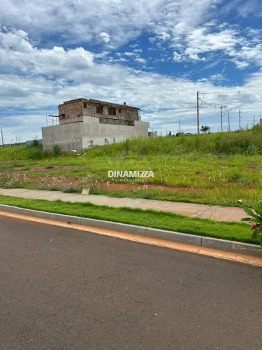 Terreno a venda no Cond. Jardins