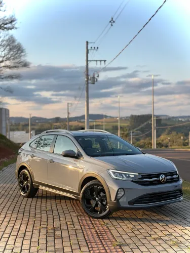 Volkswagen Nivus Highline 1.0 200 TSI Flex AUT 2021
