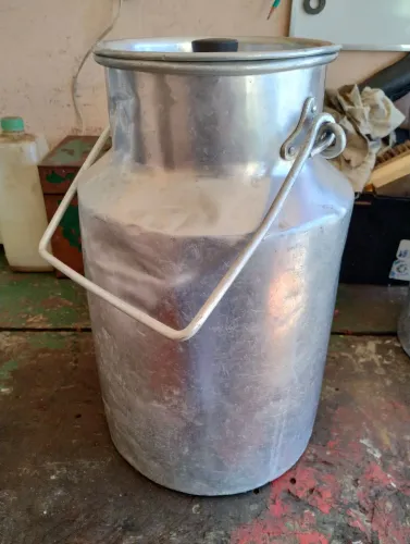 TARRO DE LEITE ANTIGO 10L EM ALUMÍNIO REFORÇADO 