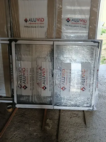 Janela aluminio branca 