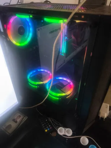 PC GAMER RYZER 5 5600G 16GB MEMORIA RAM ASGARD RGB 8 FANS RGB MONITOR 29 PLGD 75HZ ULTRAWI