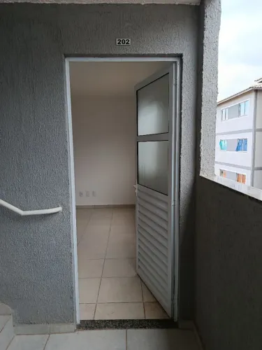 Alugo apartamento