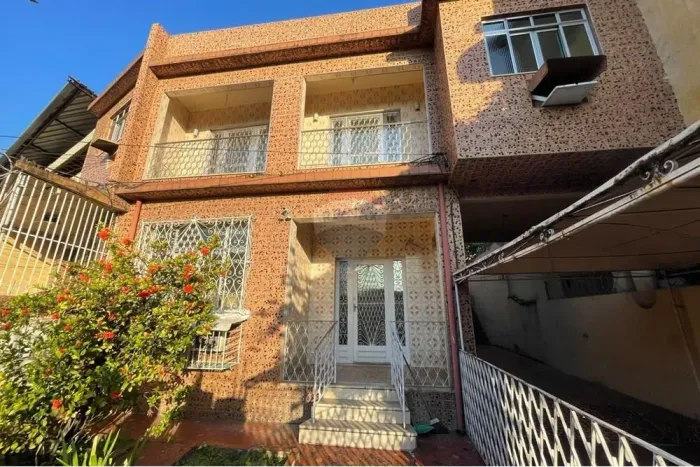 CASA, 02 APARTAMENTOS E LOJA A VENDA PAVUNA