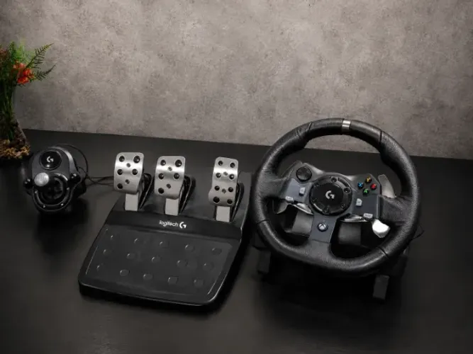 ? Logitech G920 + Câmbio Logitech Driving Force