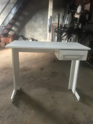 MESA MDF COM GAVETA