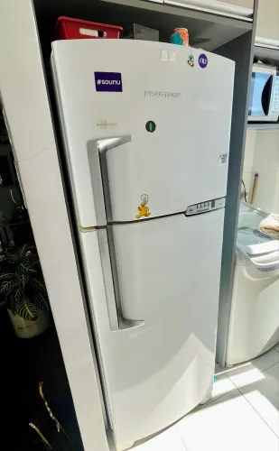 Geladeira Brastemp Frost Free Duas Portas (110V) - Gelando Tudo!