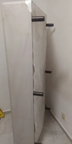 Vende se 2 box de cama de solteiro 180 x 80