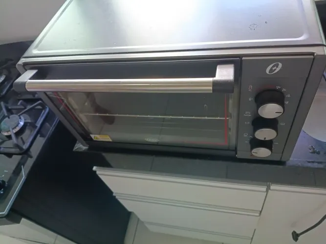 Forno elétrico Oster 30 litros