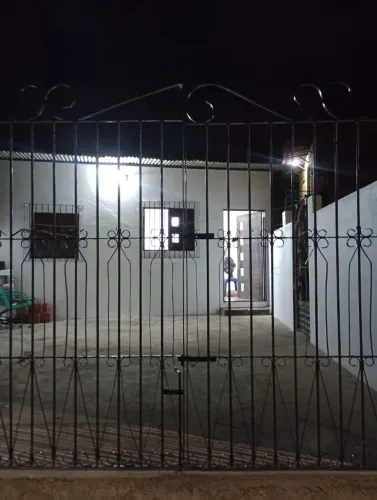 Casa Ampla Próxima à Praia - 3 Quartos (1 Suíte)