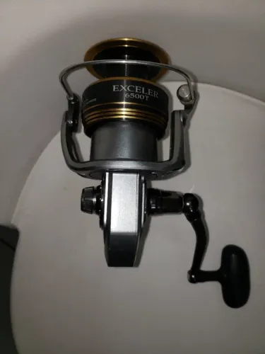 Molinete Daiwa Exceler 6500 T / Perfeito