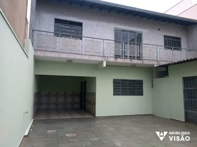3 QUARTOS, SUÍTE, CLOSET. GARAGEM PARA 3 CARROS