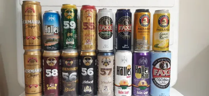 Latas de cerveja energetico e refrigerante 