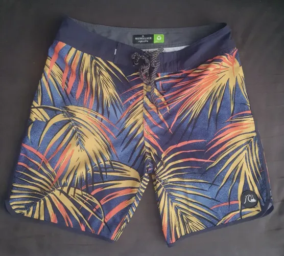 BERMUDA QUIKSILVER IMPORTADA - TAM 42