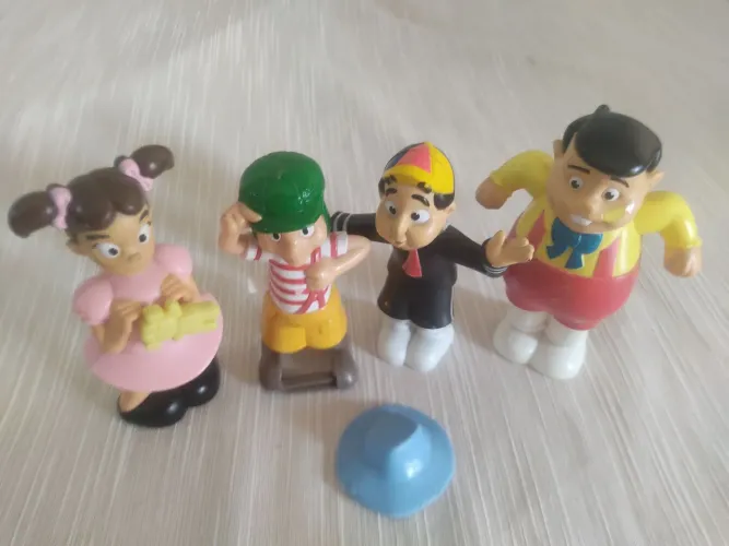 Bonecos do Chaves