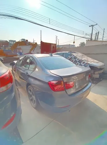 Sucata BMW 320i 2015 Disponível para retirada de peças