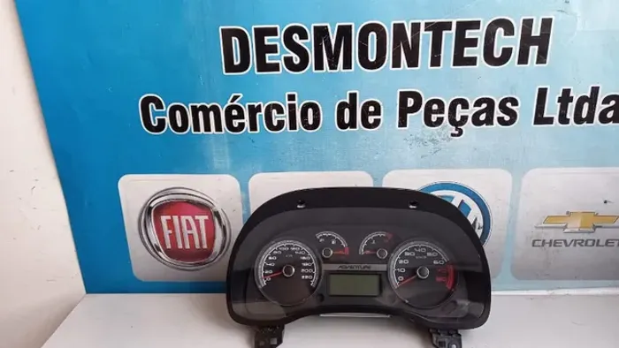 Painel de instrumento fiat idea adventure 2014