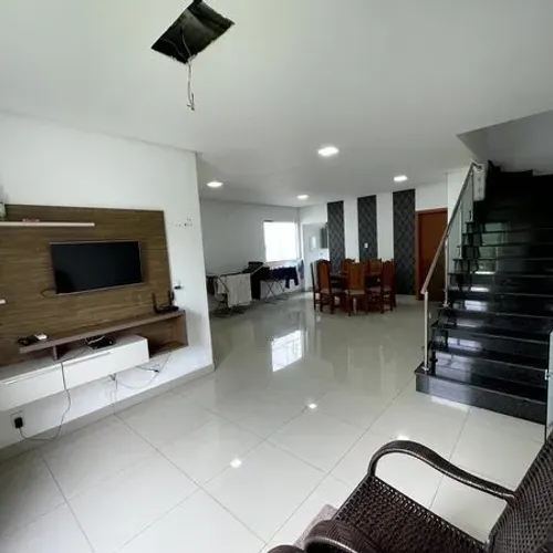 Casa com 3 quartos sendo dois suítes-162m² - Ponta Negra