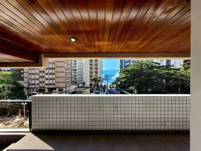 Apartamento à venda nas Astúrias em Guarujá | Omega Imóveis