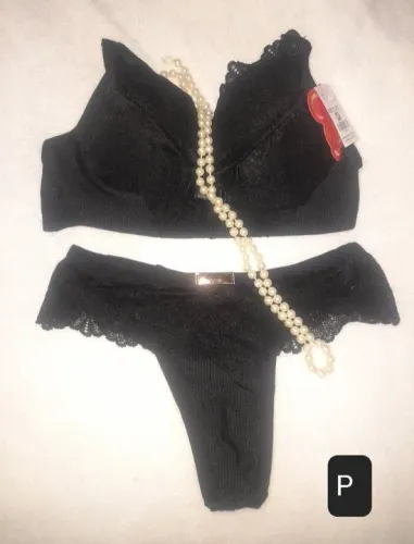 Conjunto de Lingerie Preto - Renda e Sutiã