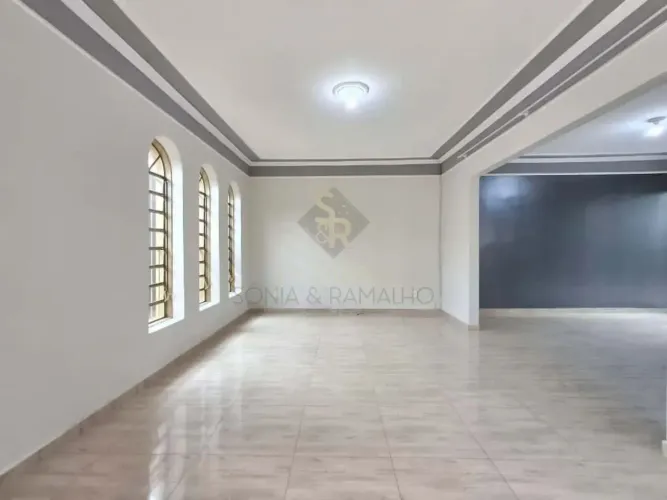 Casa Padrão para Locação no Bairro Alto do Ipiranga, em Ribeirão Preto.