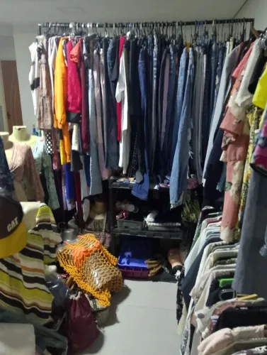 Vendo loja de Brechó completa 