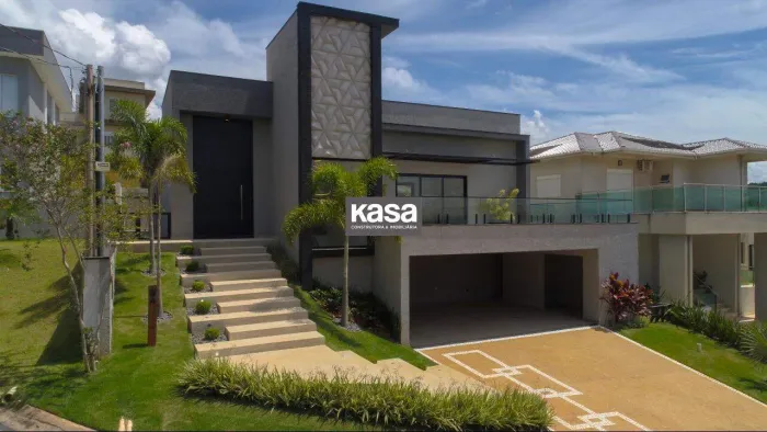 Belíssima Casa à venda no Condomínio Campos do Conde em Bragança Paulista/SP.