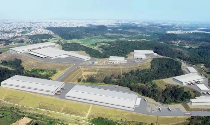 Galpão industrial para locação em Embu das Artes-SP, Jardim Magaly: 4 salas, 2 banheiros,
